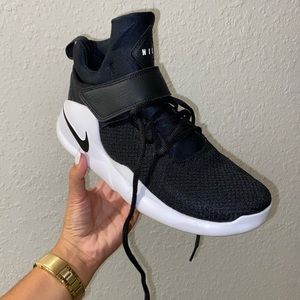 Black/White Nike shoes
